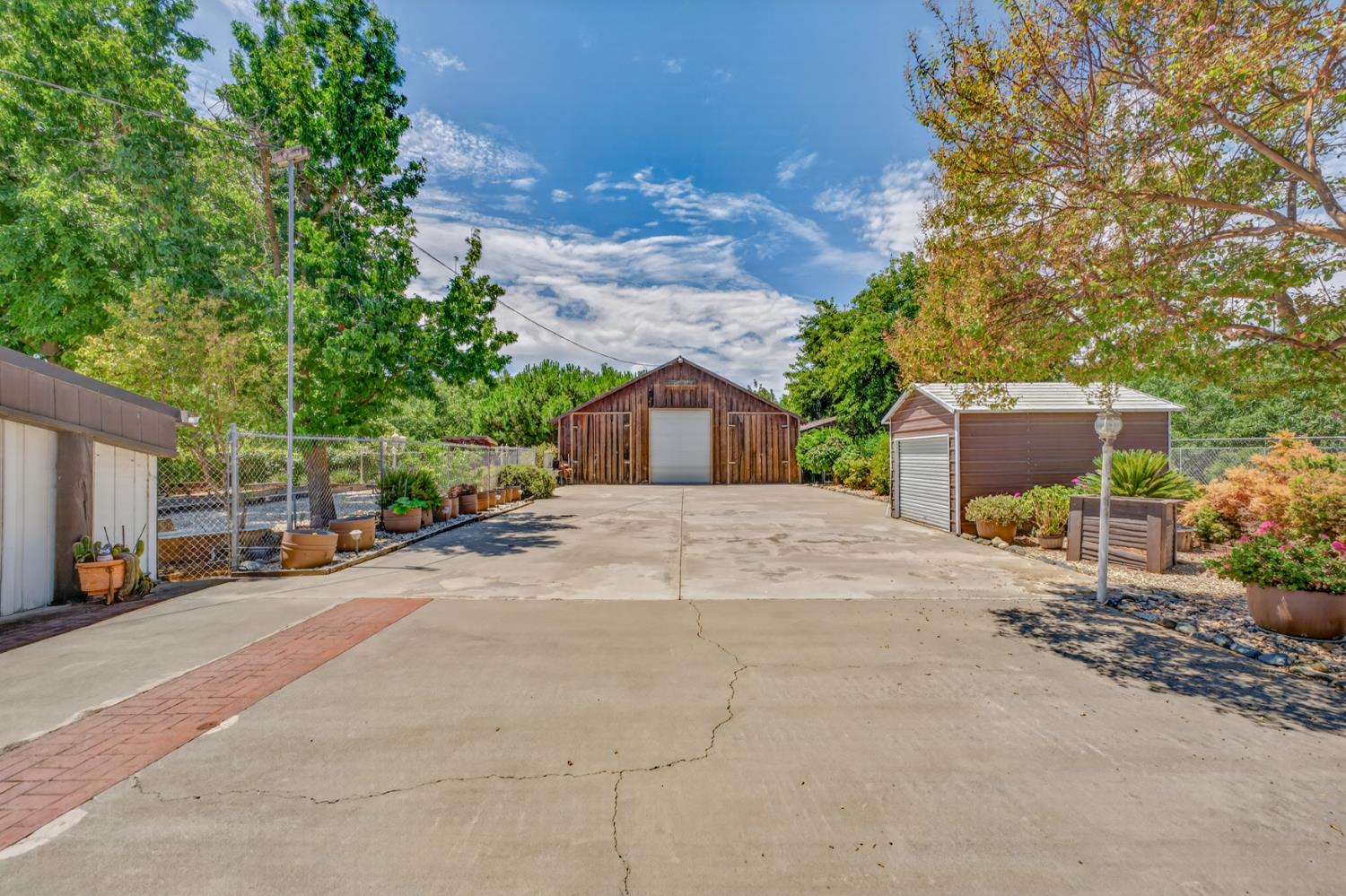 2041 Old Highway 99w