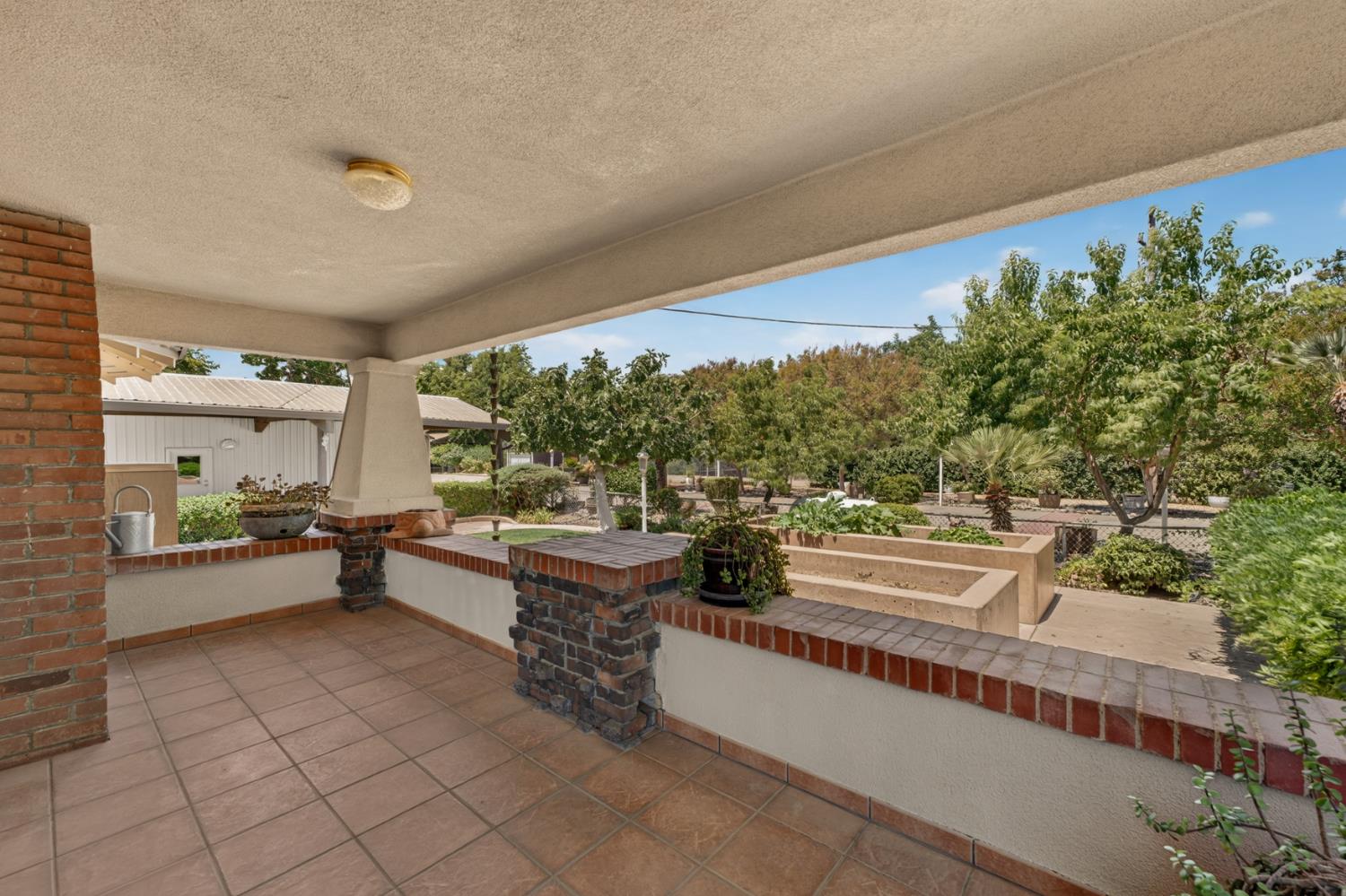 2041 Old Highway 99w