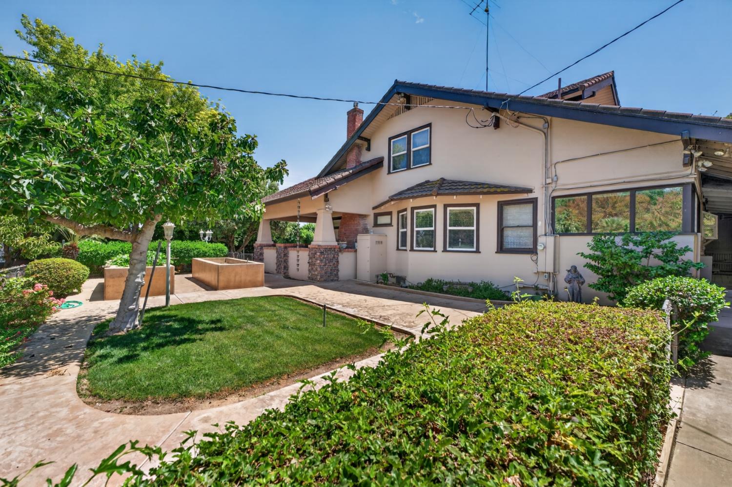 2041 Old Highway 99w