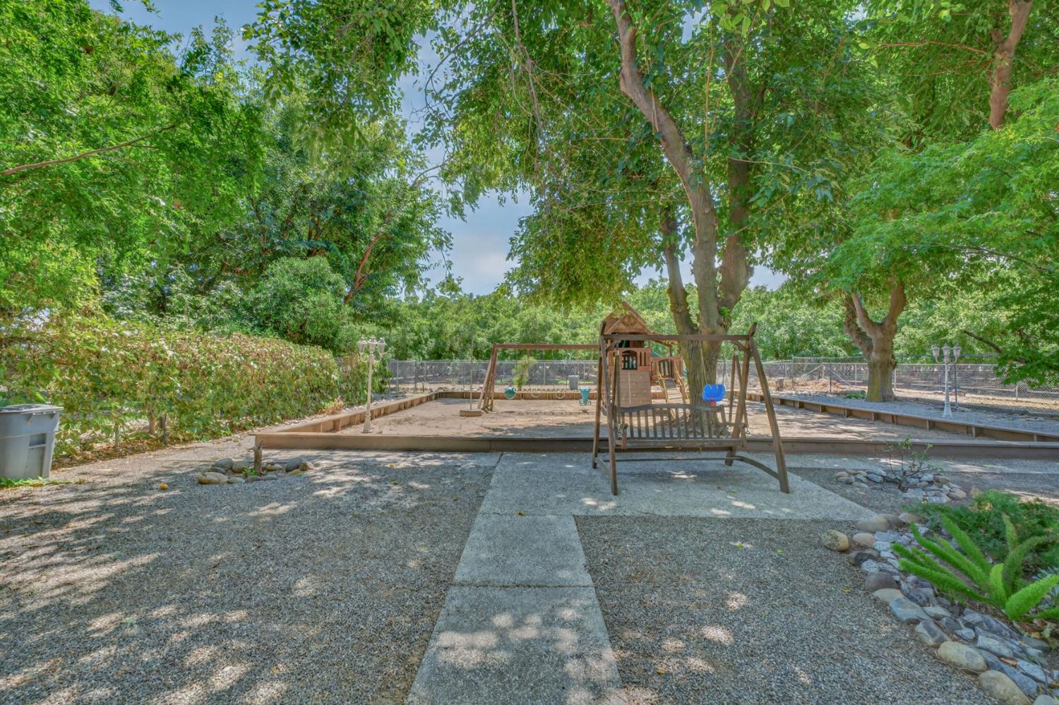2041 Old Highway 99w