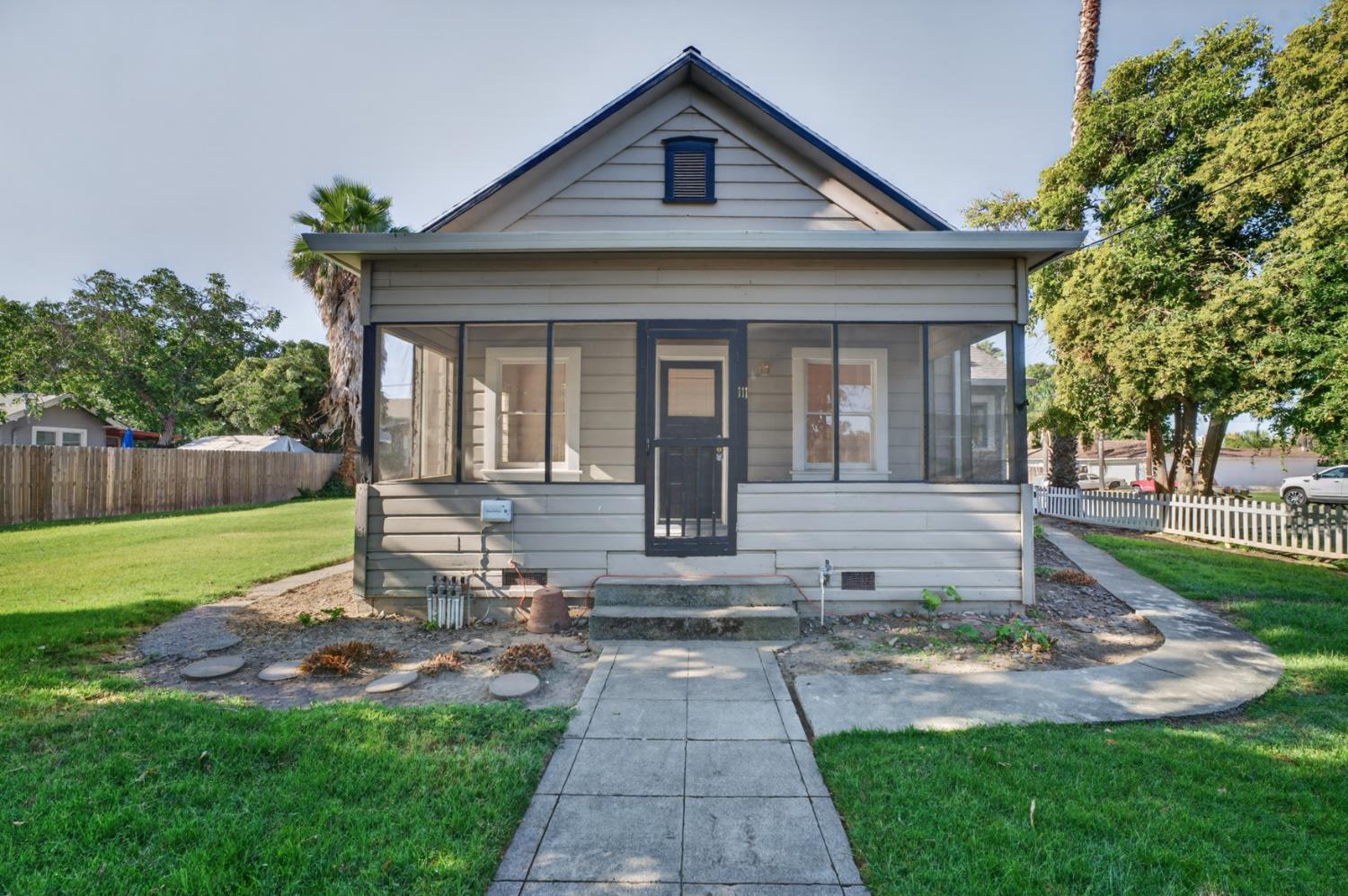 111 E Parkhill Street