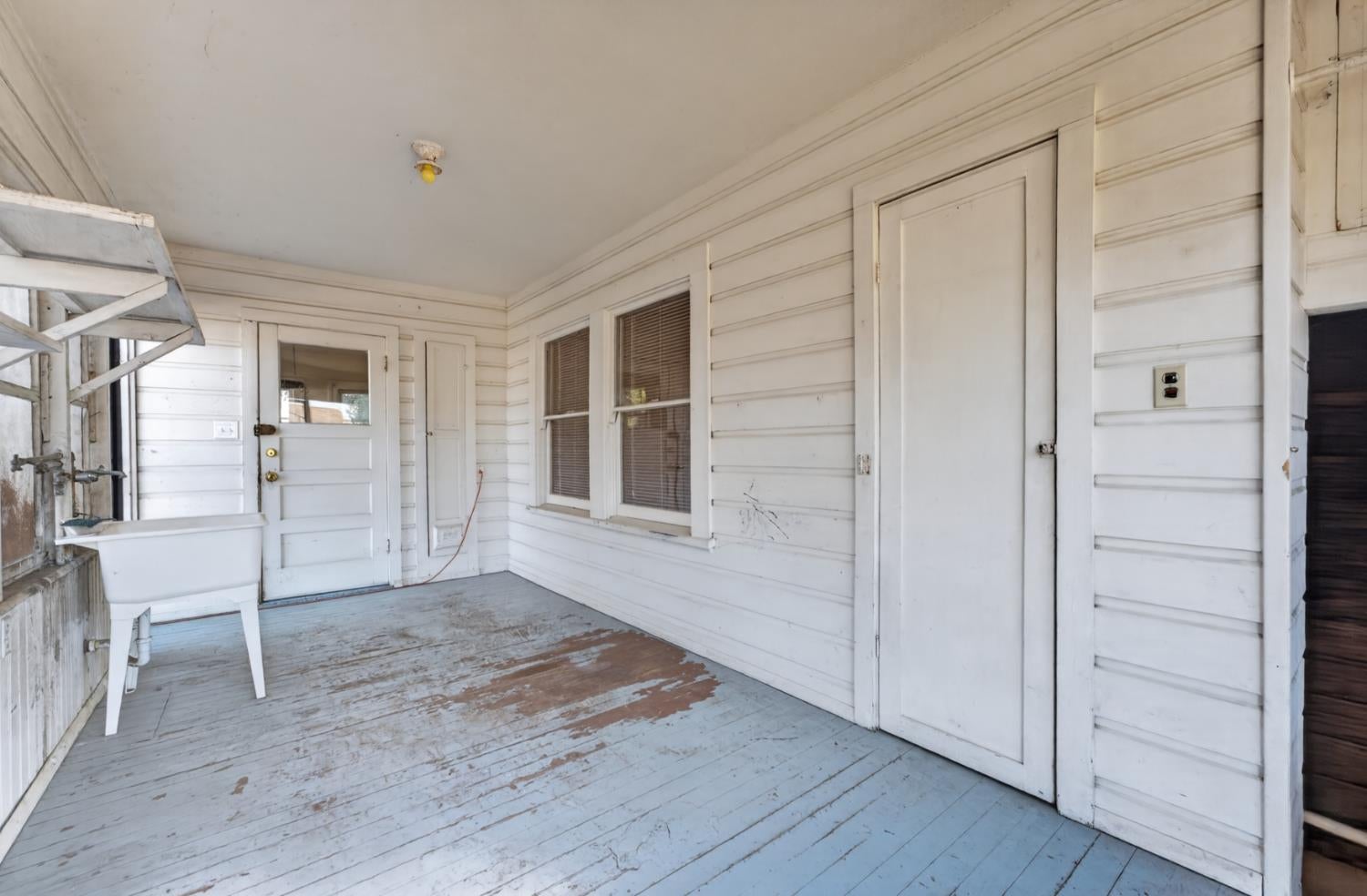 111 E Parkhill Street