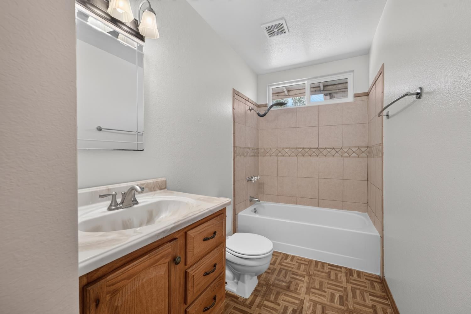 2044 3rd Street