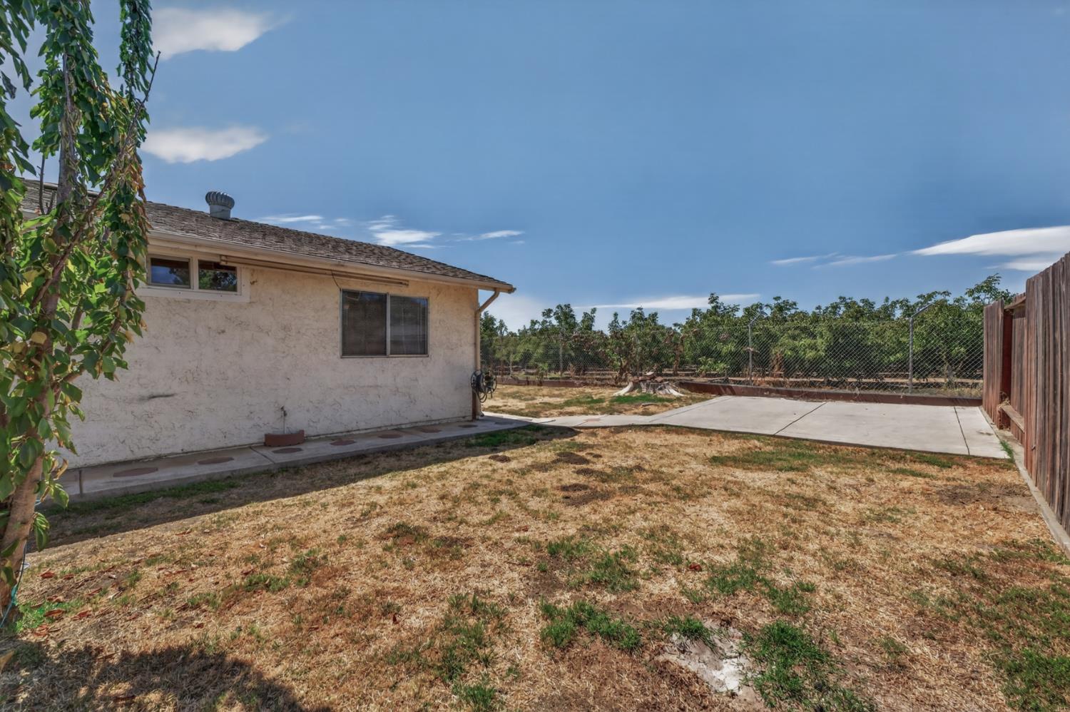 2044 3rd Street