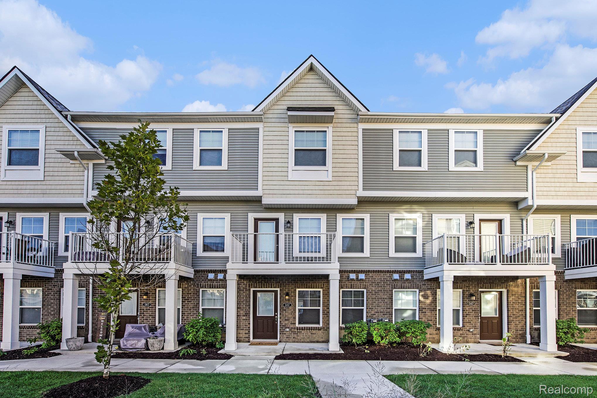 557 Anne Avenue