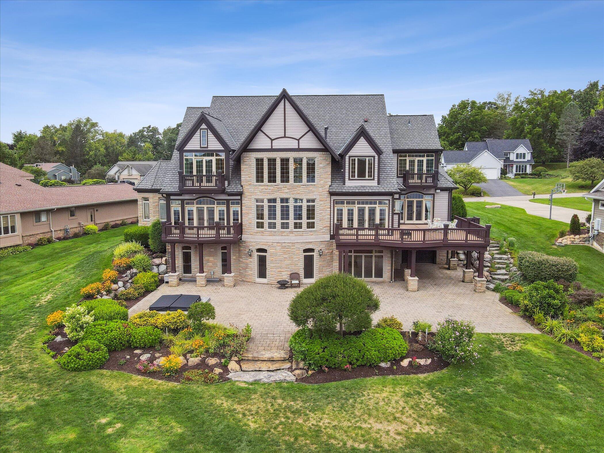 4349 Island View Drive