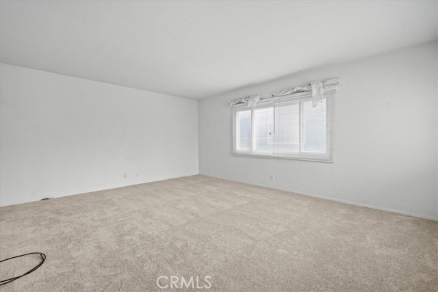 635 W Oak Avenue