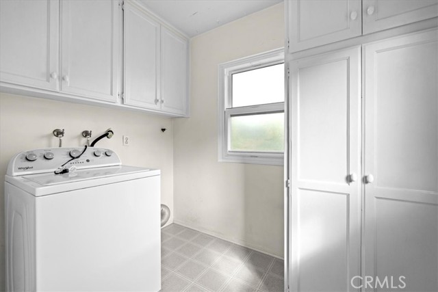 635 W Oak Avenue