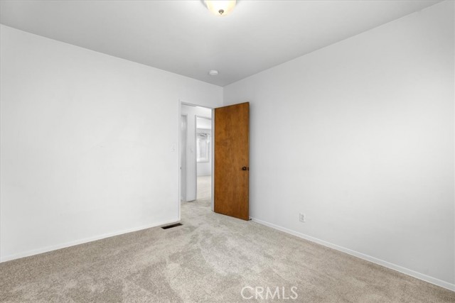 635 W Oak Avenue