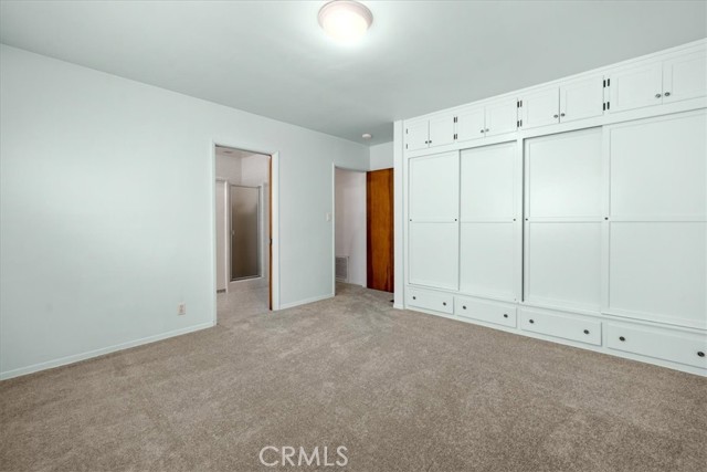 635 W Oak Avenue