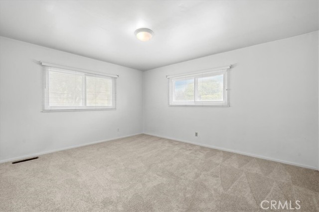 635 W Oak Avenue