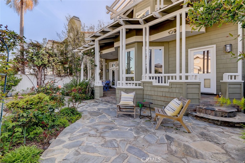 2200 John Street