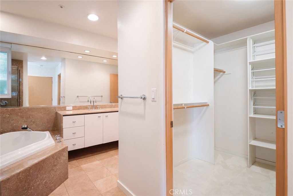 701 Bayview Drive