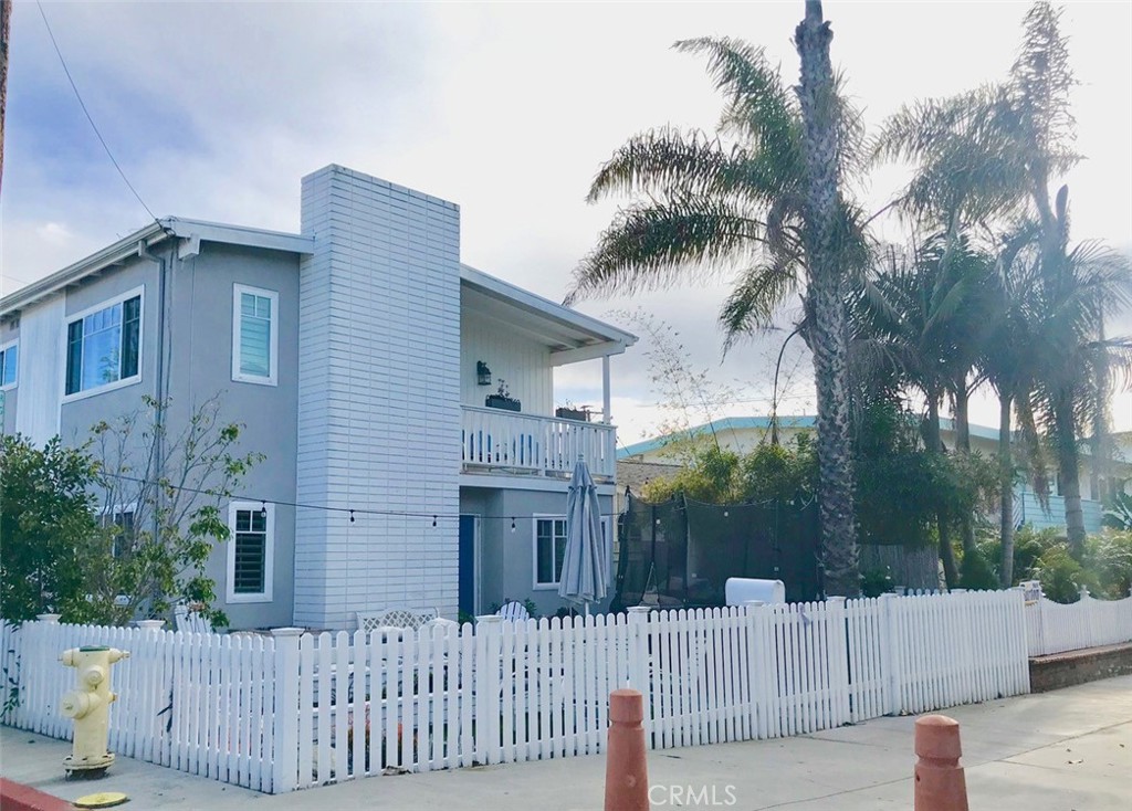334 11th Street