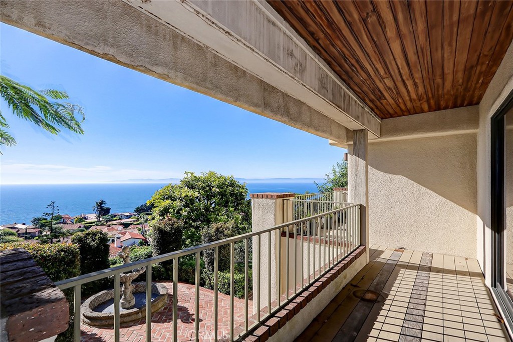 761 Via Del Monte