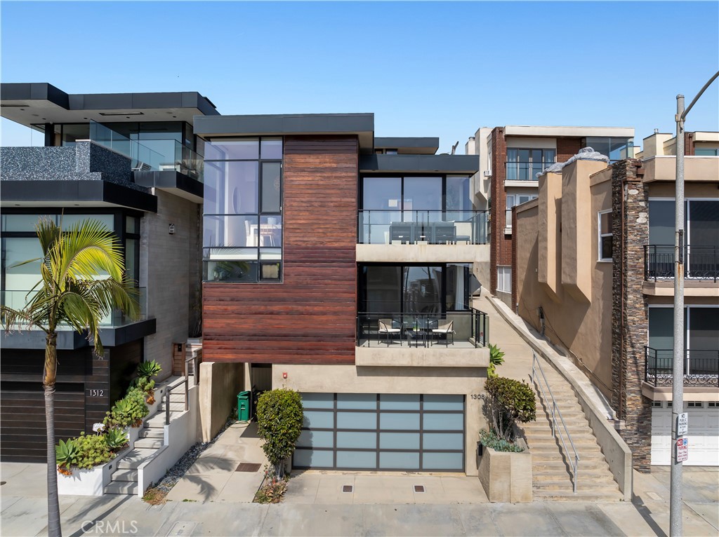 1308 Manhattan Avenue