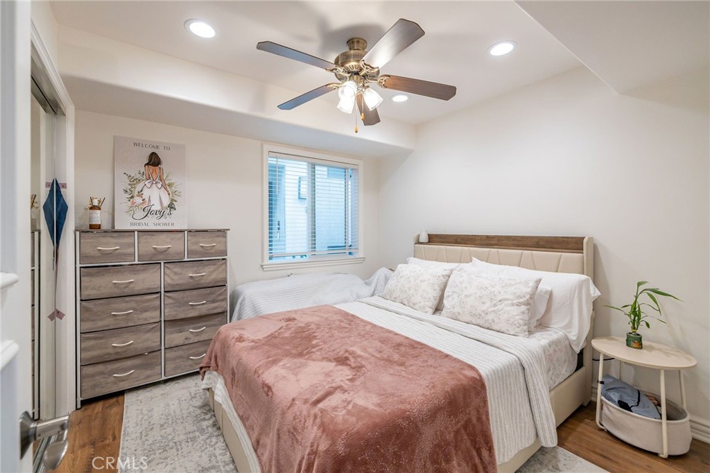 32 8th Street