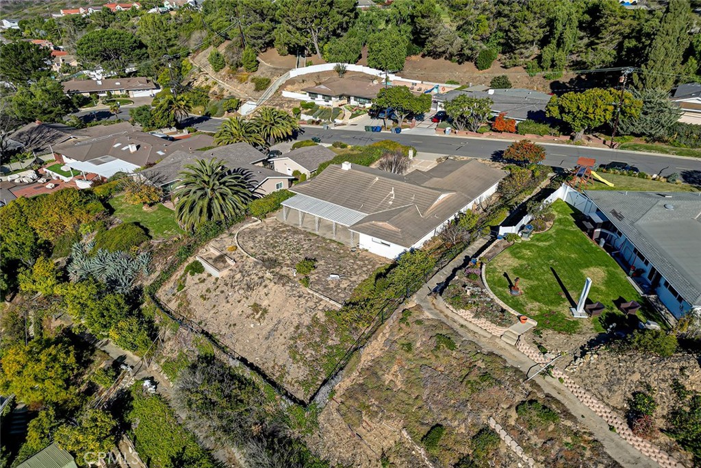 3402 Deluna Drive