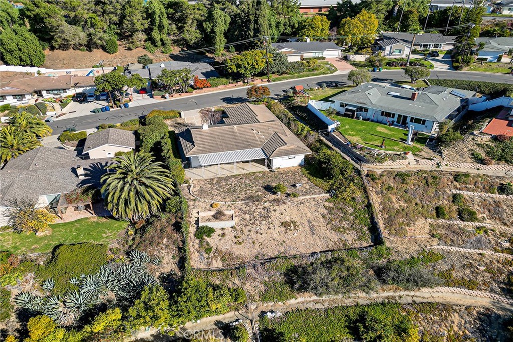 3402 Deluna Drive
