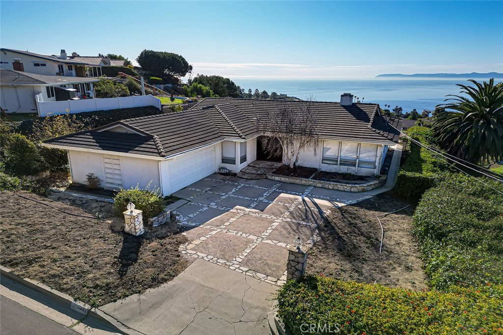3402 Deluna Drive