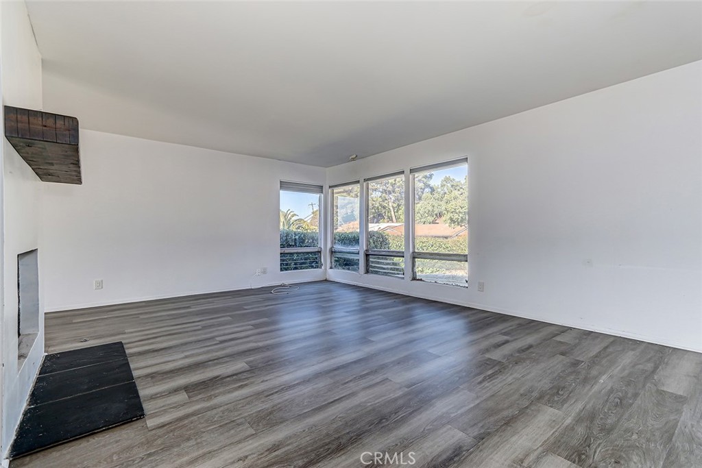 3402 Deluna Drive
