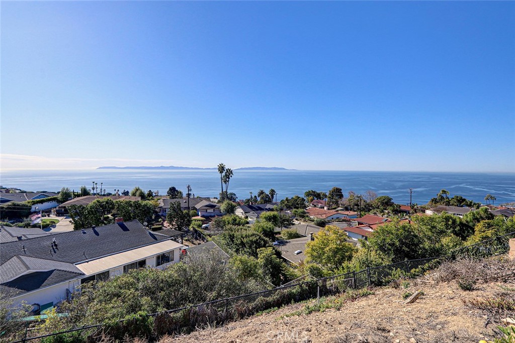 3402 Deluna Drive
