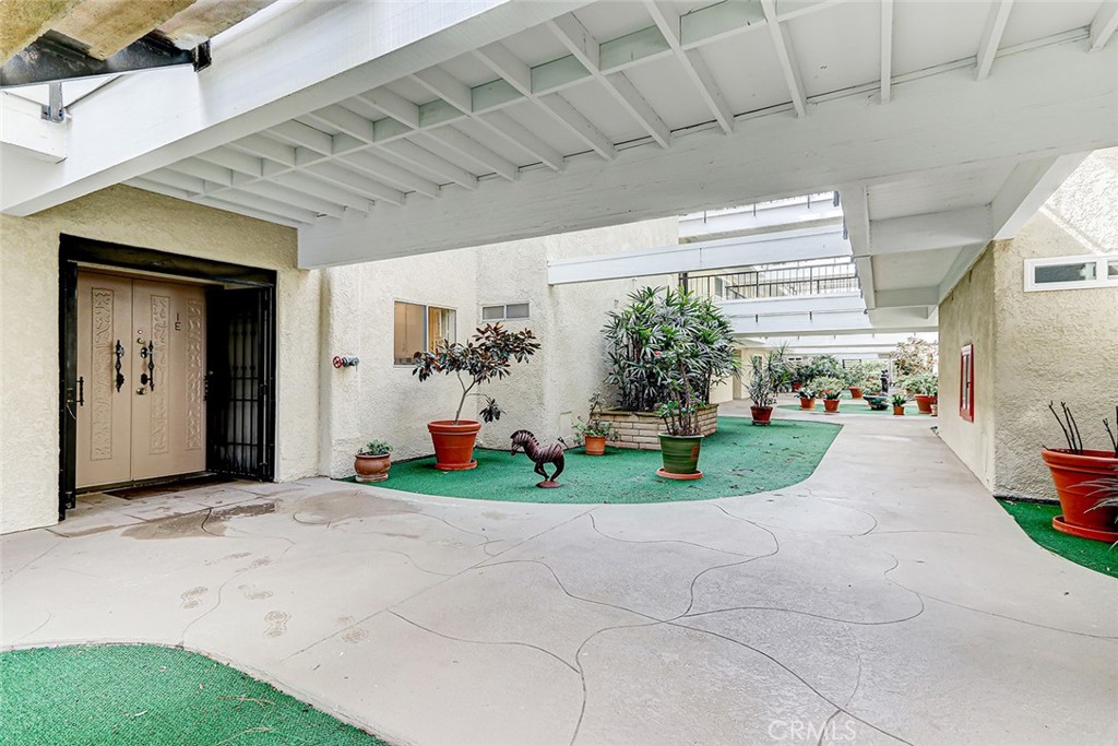 3241 San Amadeo 1E