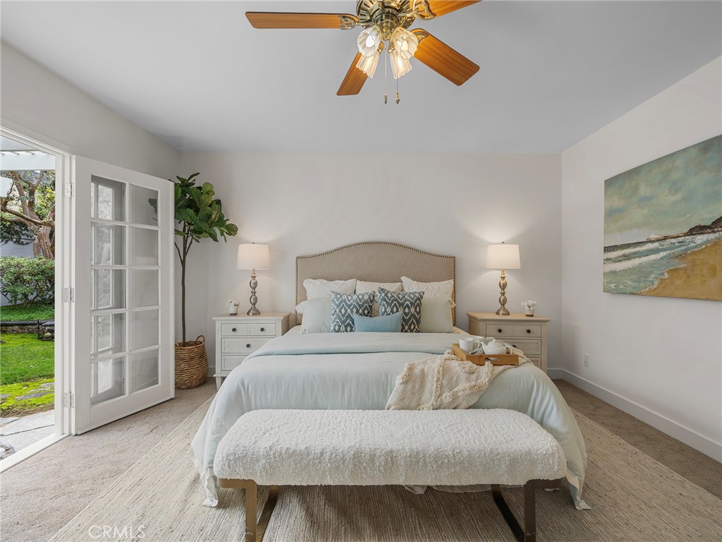 440 Via Los Miradores