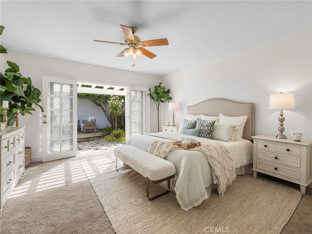 440 Via Los Miradores