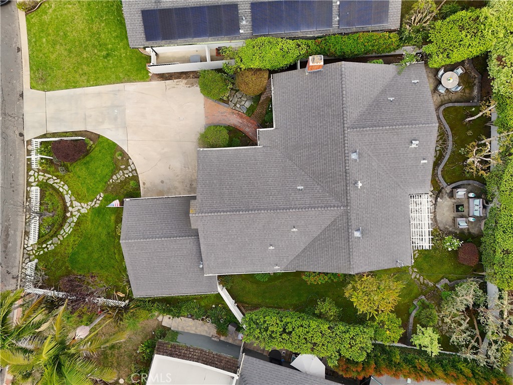 440 Via Los Miradores