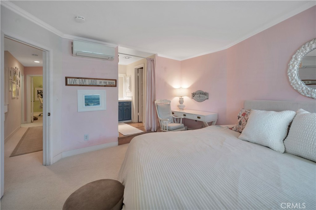 653 Manhattan Beach