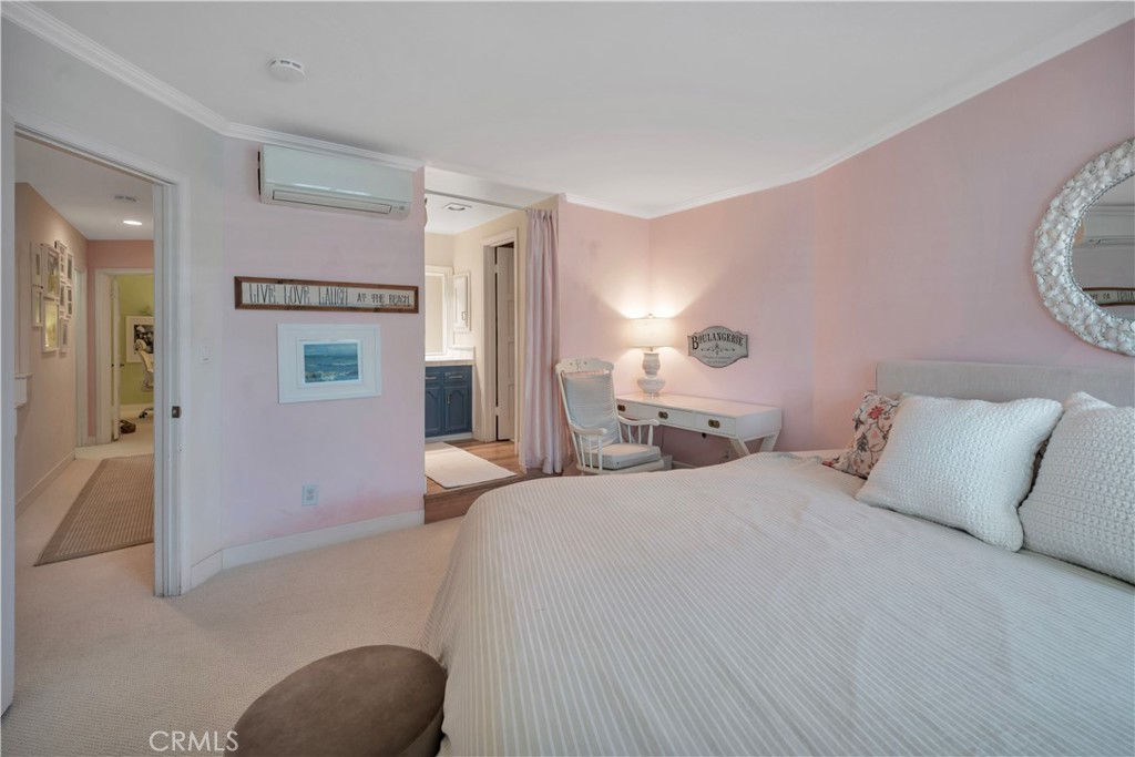 653 Manhattan Beach