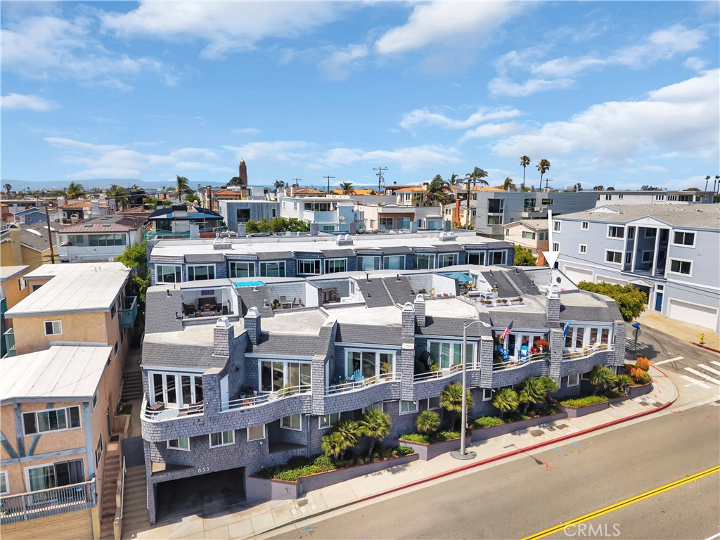 653 Manhattan Beach