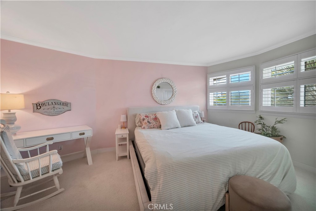 653 Manhattan Beach