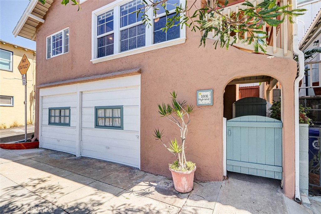 1808 Highland Avenue