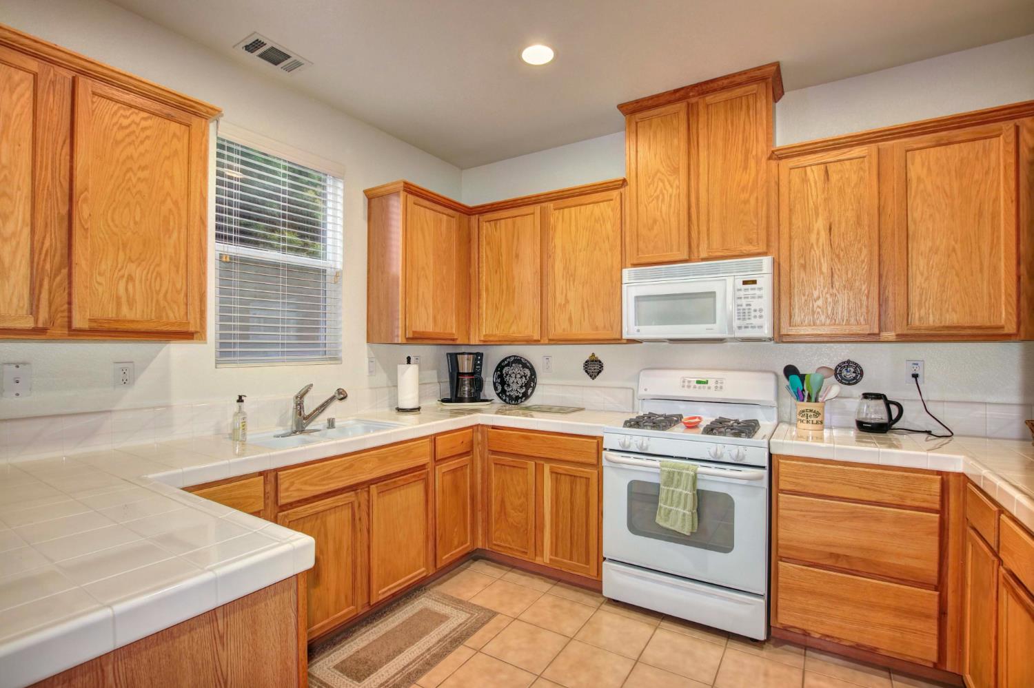 2409 Coffeeberry Road