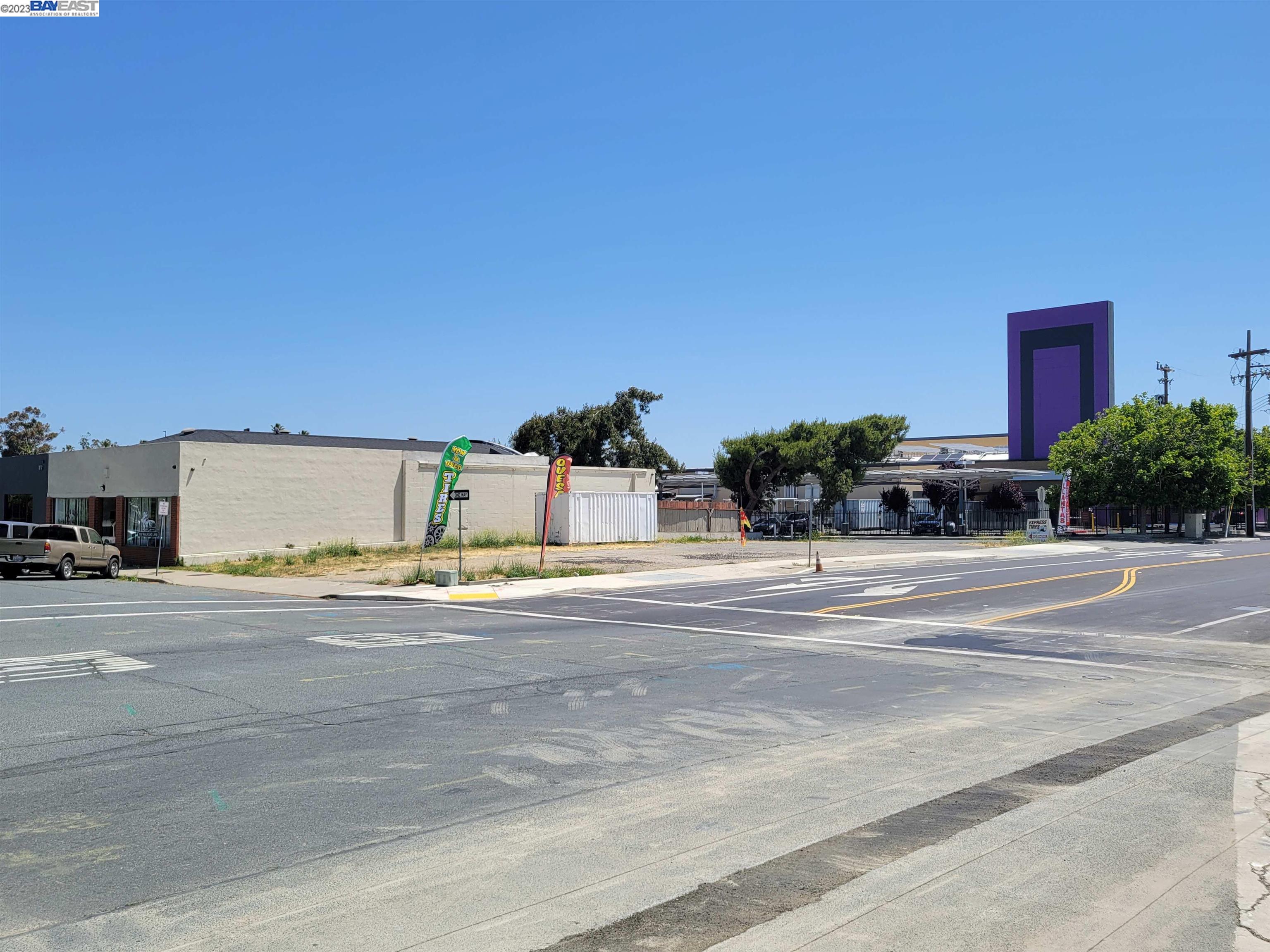 301 310 Central Ave.