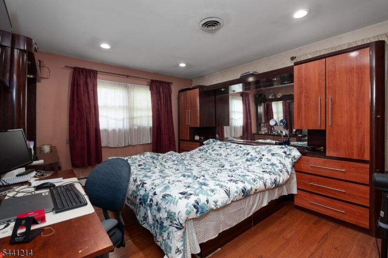 984 New Dover Rd