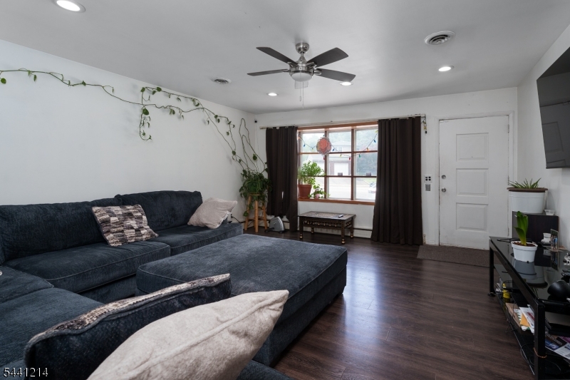 984 New Dover Rd