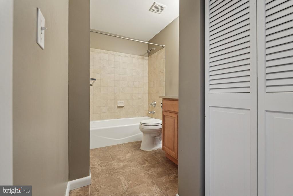 1608 RAVENS CREST DRIVE