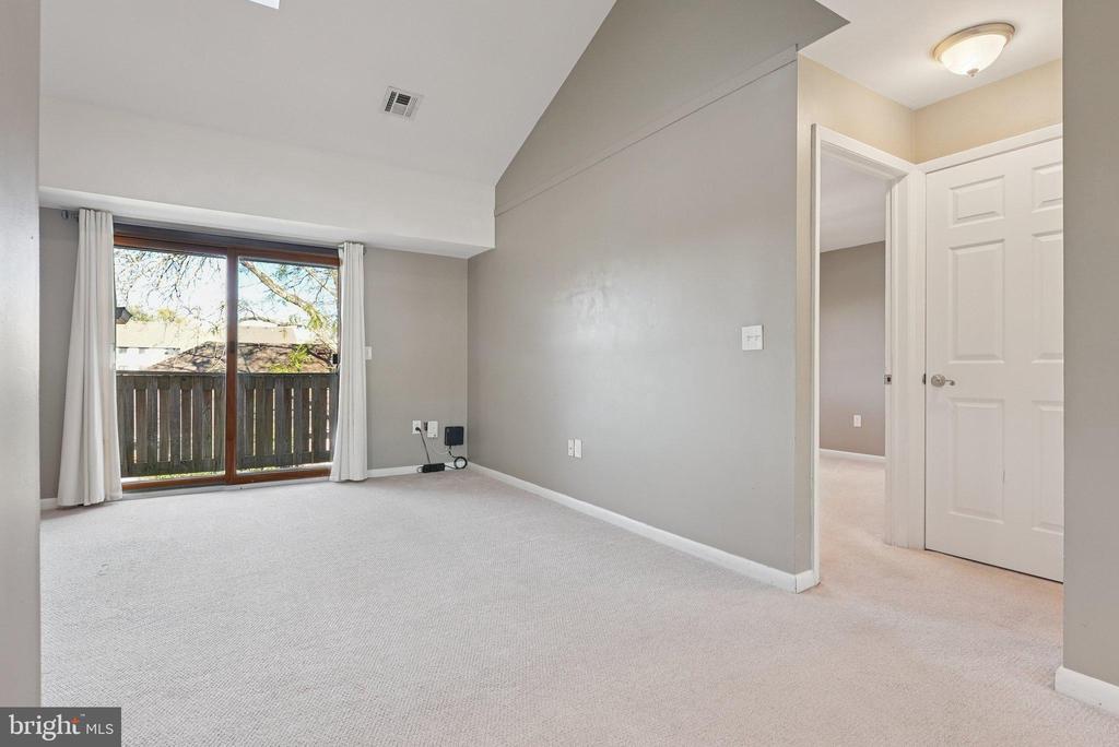 1608 RAVENS CREST DRIVE