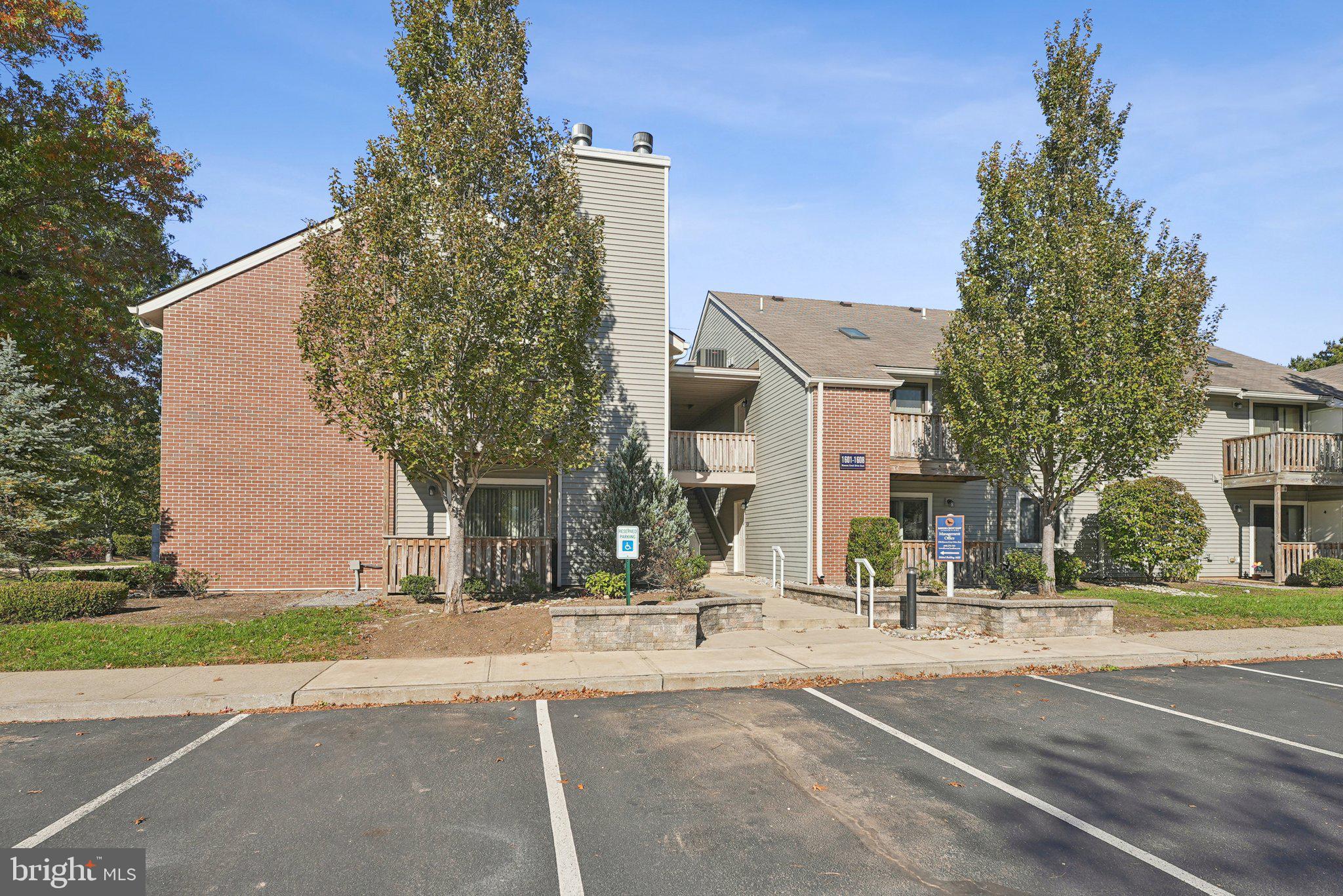 1608 RAVENS CREST DRIVE