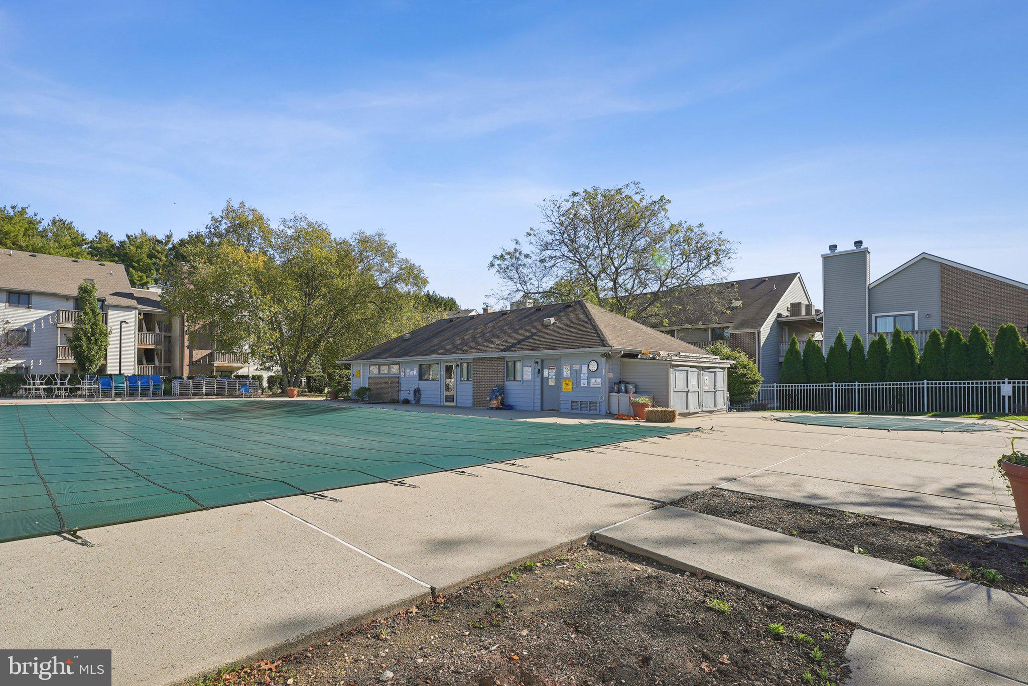 1608 RAVENS CREST DRIVE