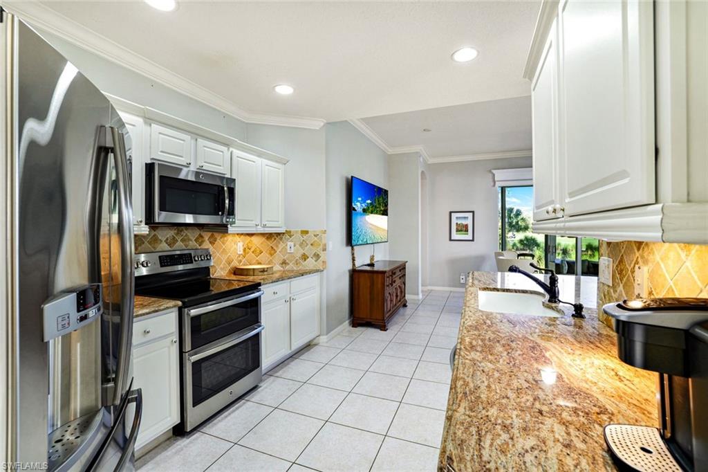 895 Eastham WAY # M102