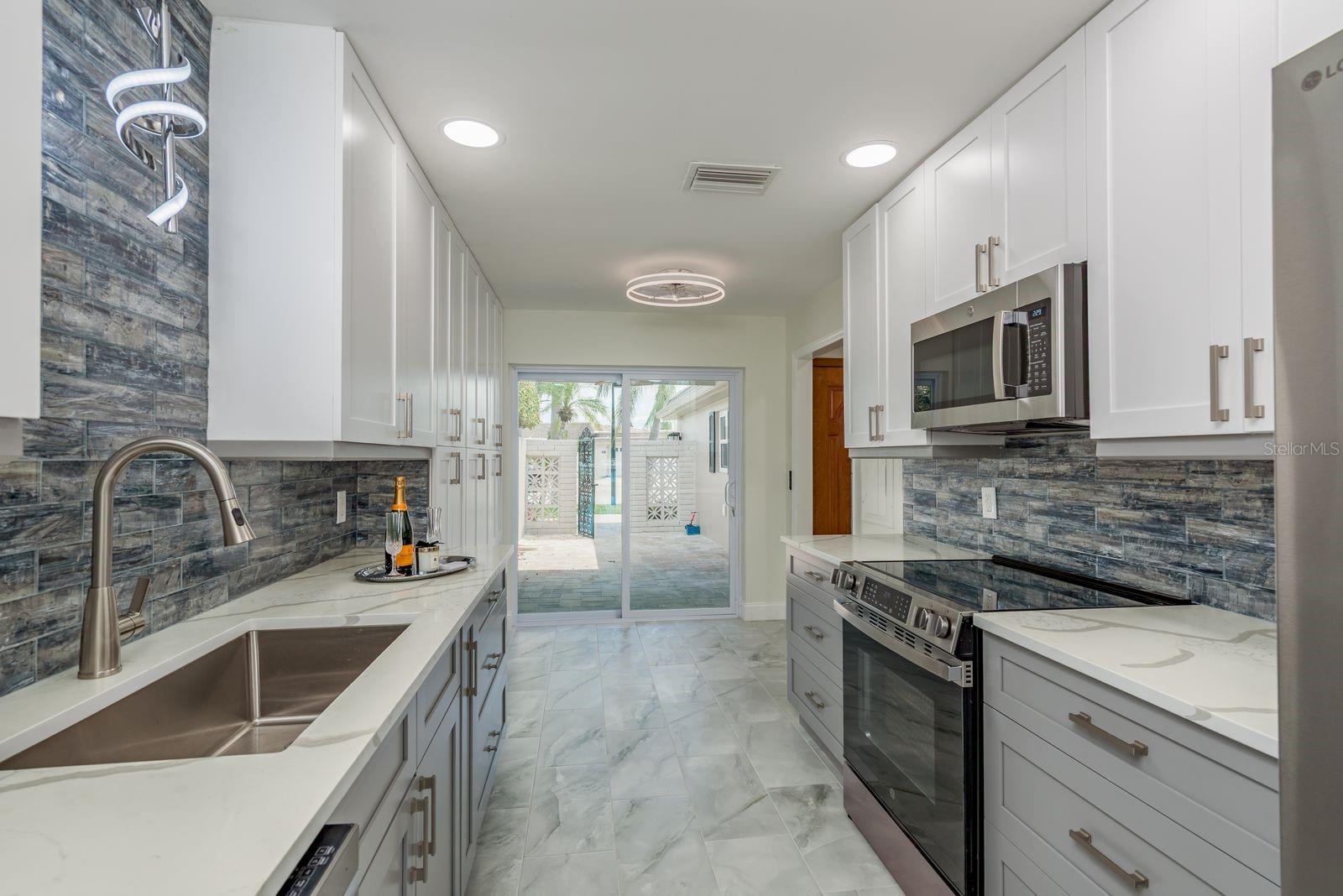 417 E BOCA CIEGA POINT BLVD N #417