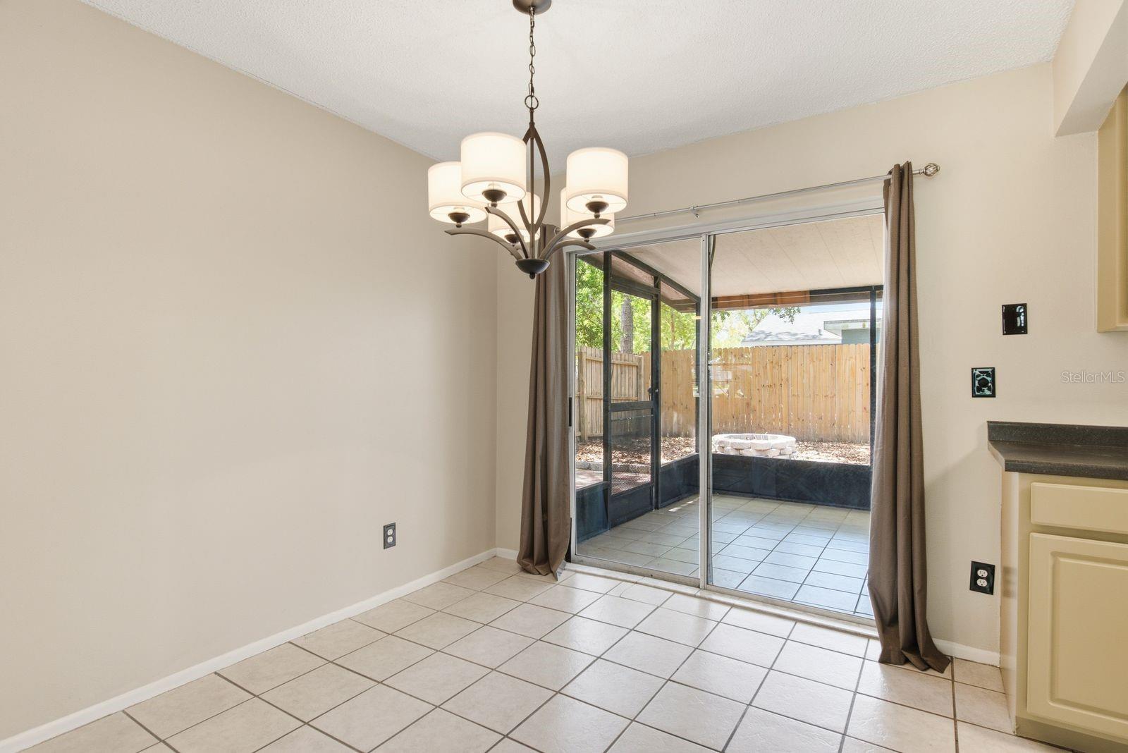 442 EVERGREEN DR