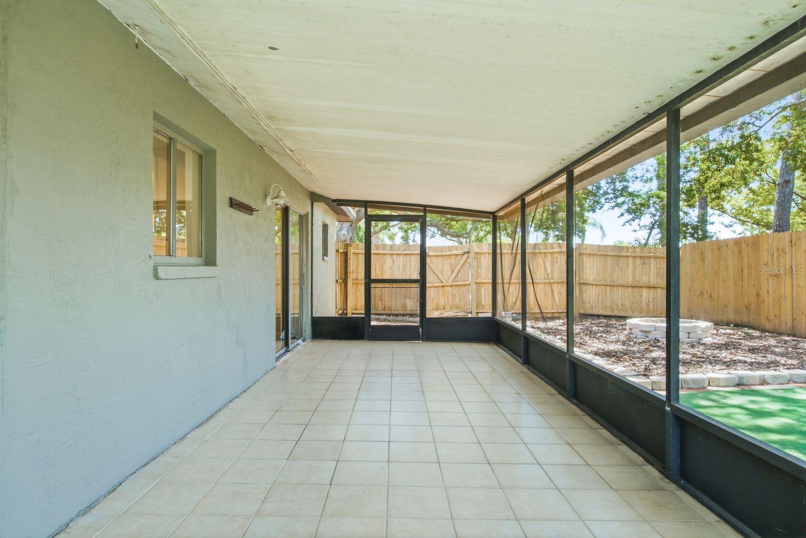 442 EVERGREEN DR