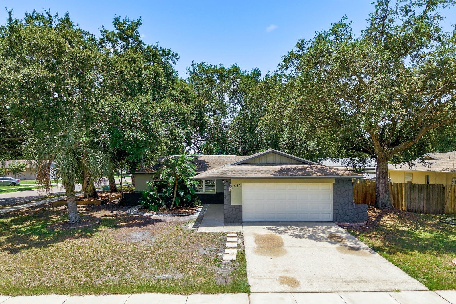 442 EVERGREEN DR