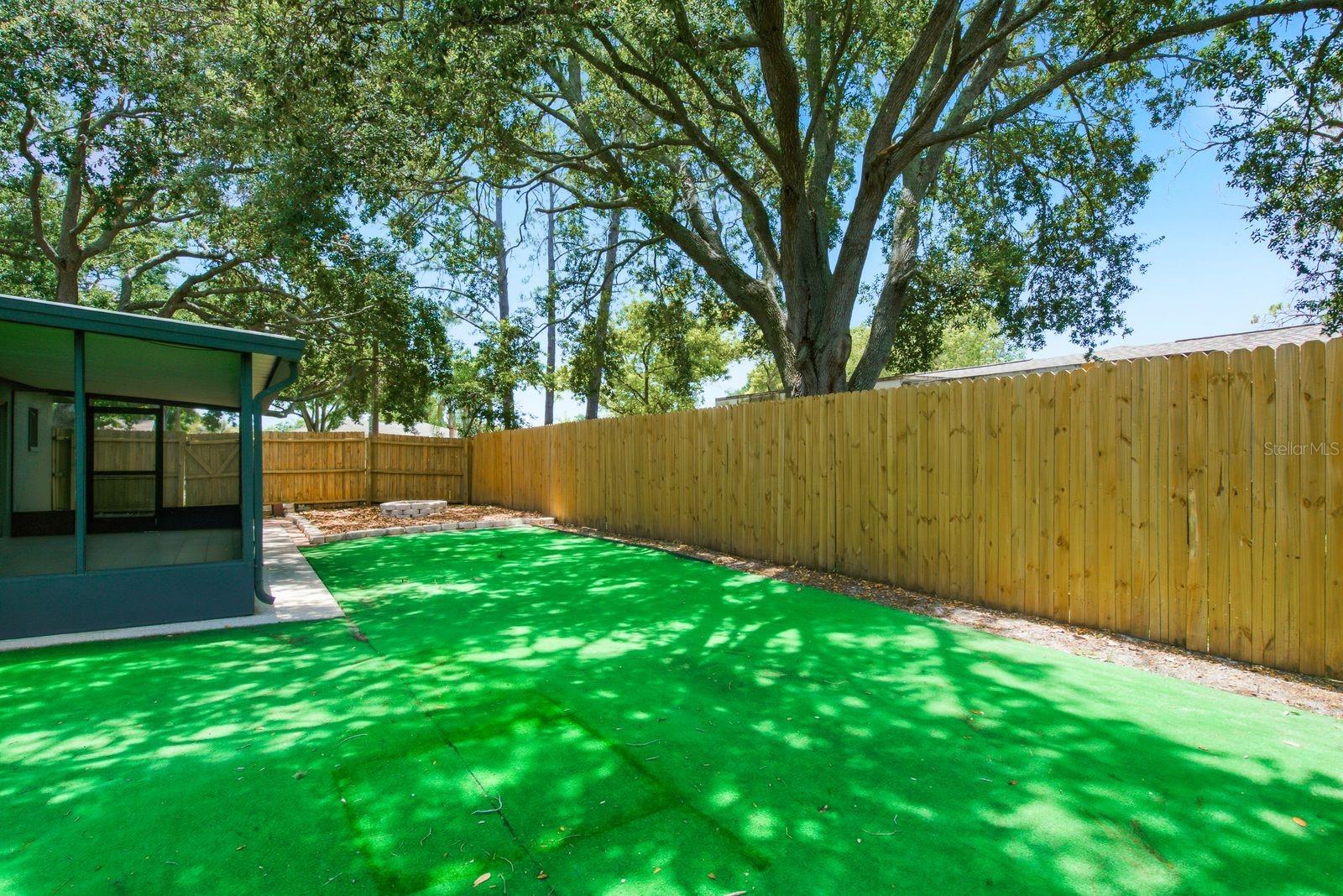 442 EVERGREEN DR