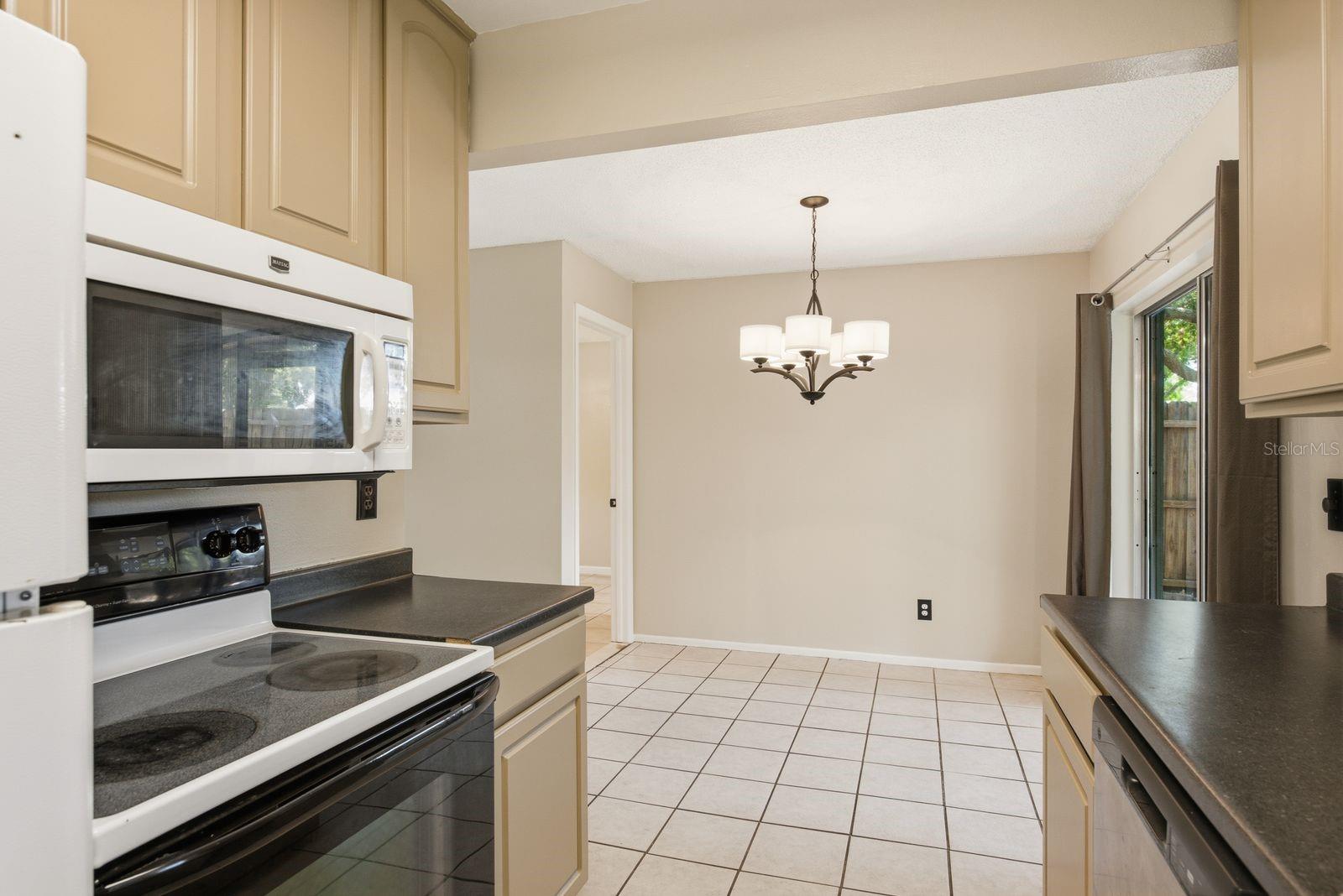 442 EVERGREEN DR